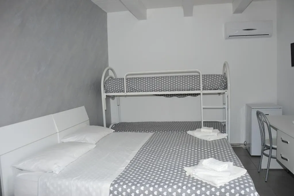 Guest house Ittiturismo L'Ancora Hotel Scoglitti